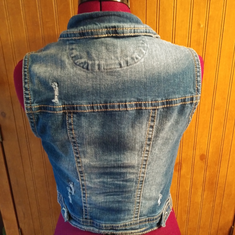 Wallflower Distressed Cropped Blue Denim Vest - Picture 2 of 8